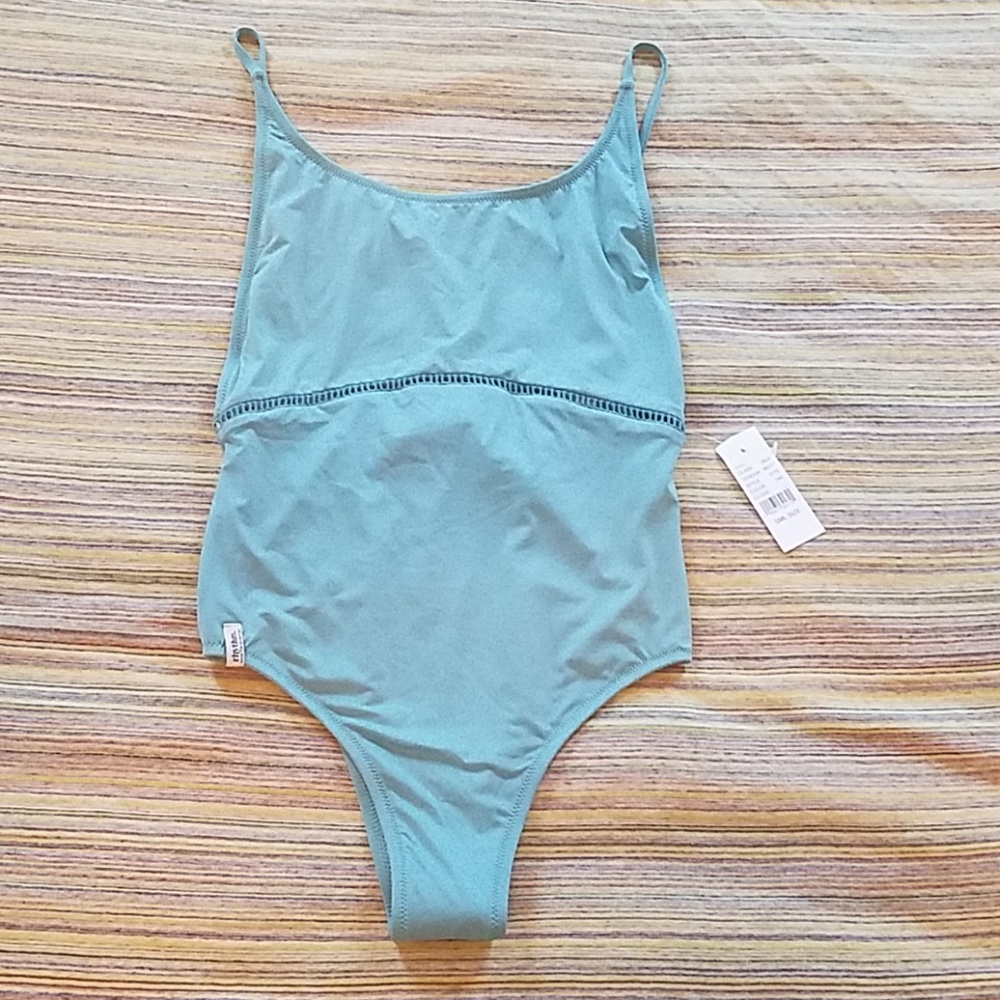 One piece swim suit